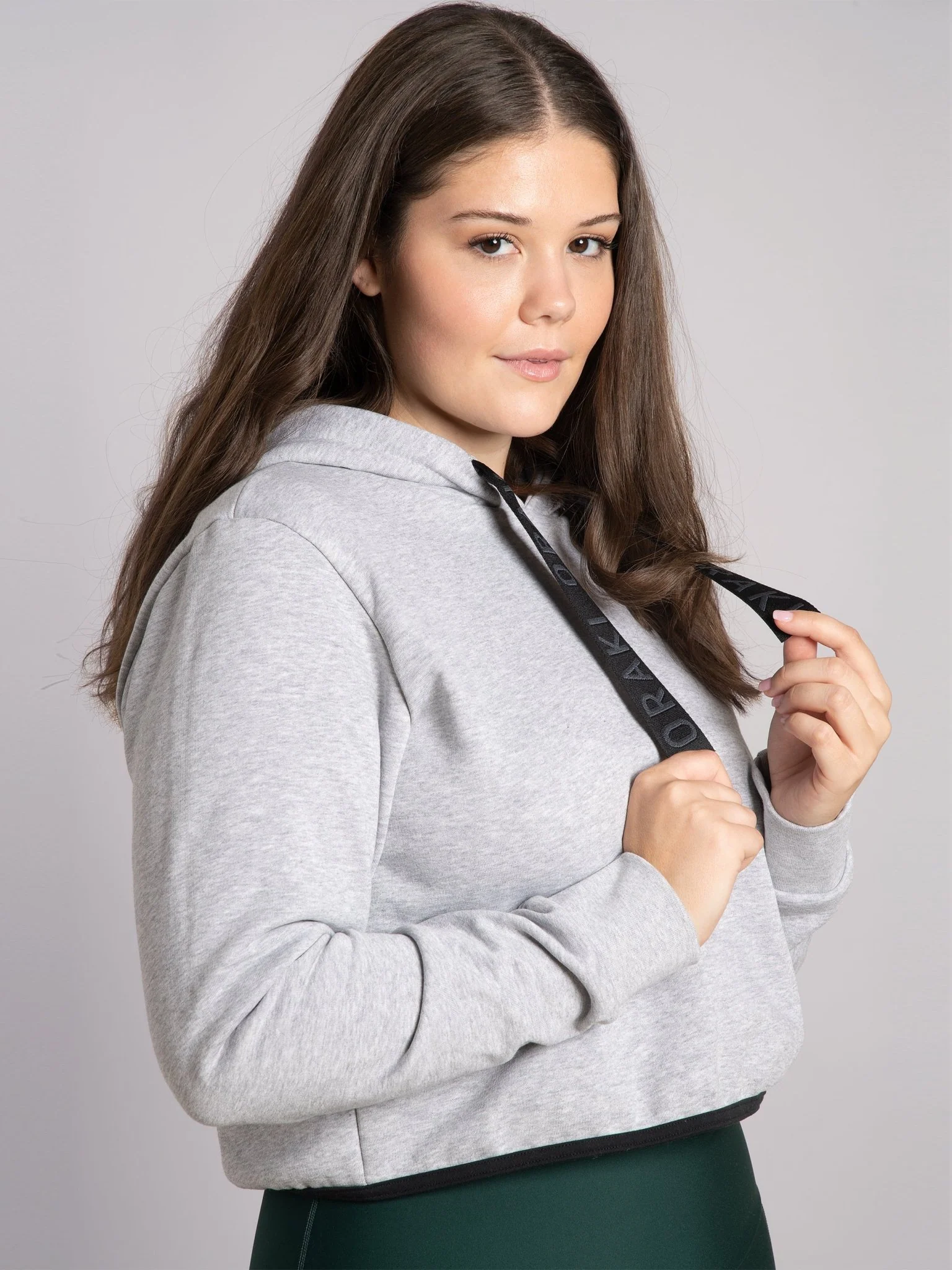 Chandail Court à Capuchon - Gris Moyen Chiné - Image 7